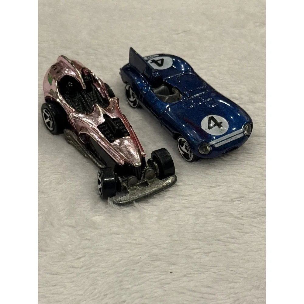 Hot‎ Wheels 1993 Pink Racer and Blue Jaguar D-Type Diecast Car Lot of 2